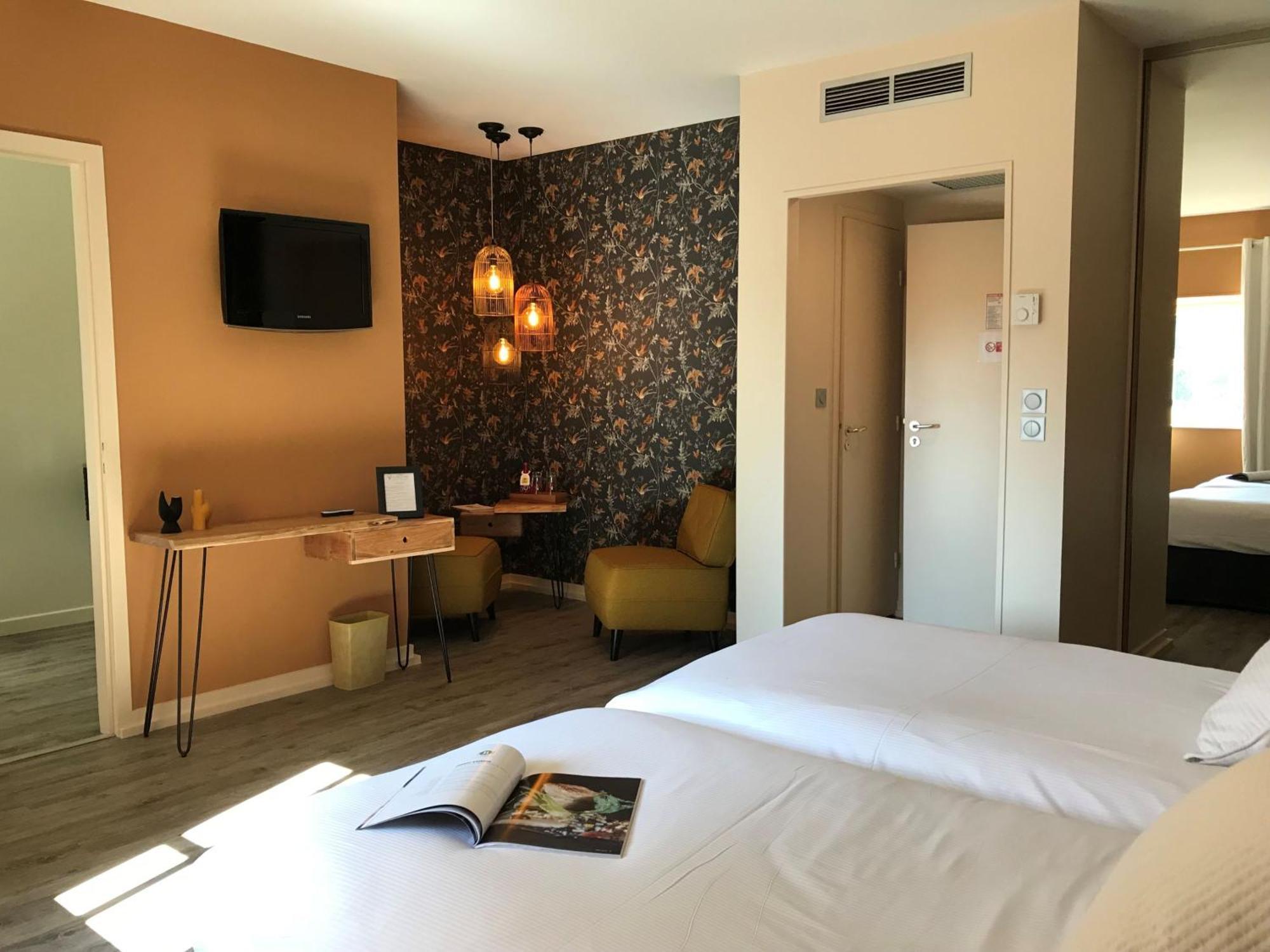 Hotel Demeures Et Chateaux L'abbaye Caladoise - Anciennement Ferme Du Poulet 3*