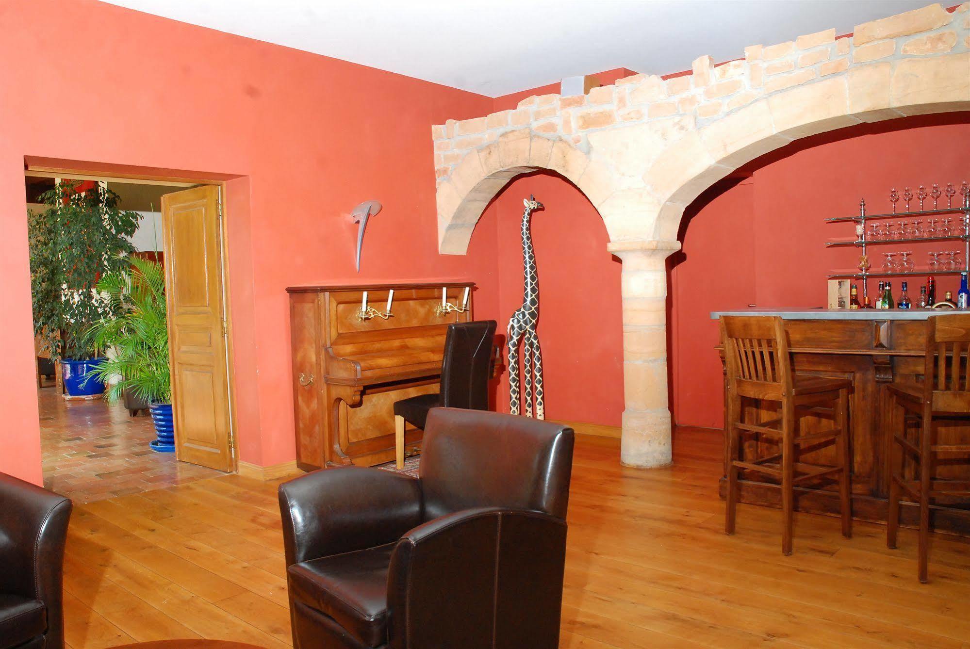 Hotel Demeures Et Chateaux L'abbaye Caladoise - Anciennement Ferme Du Poulet Villefranche-sur-Saône