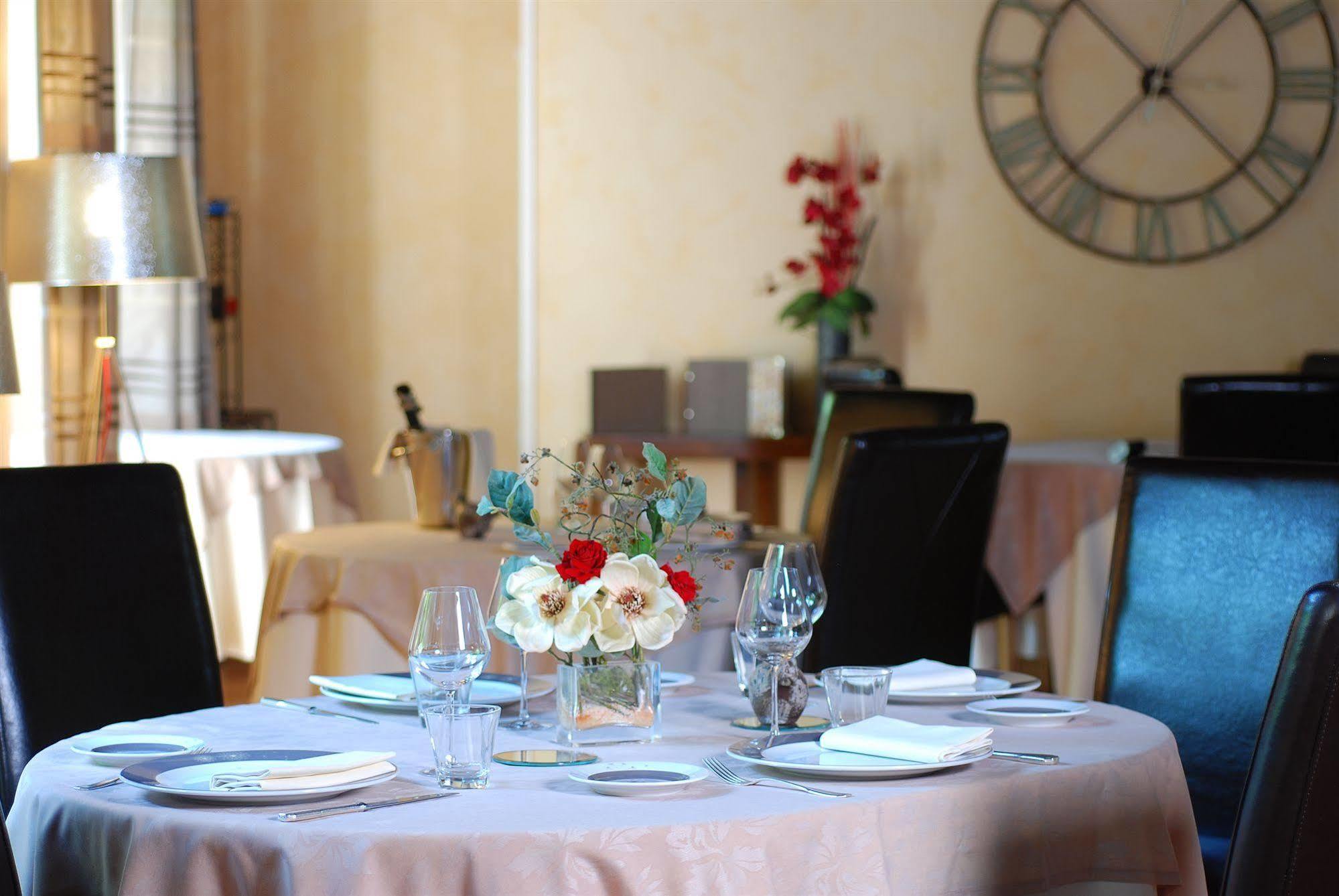 Demeures Et Chateaux L'abbaye Caladoise - Anciennement Ferme Du Poulet Hotel Villefranche-sur-Saône