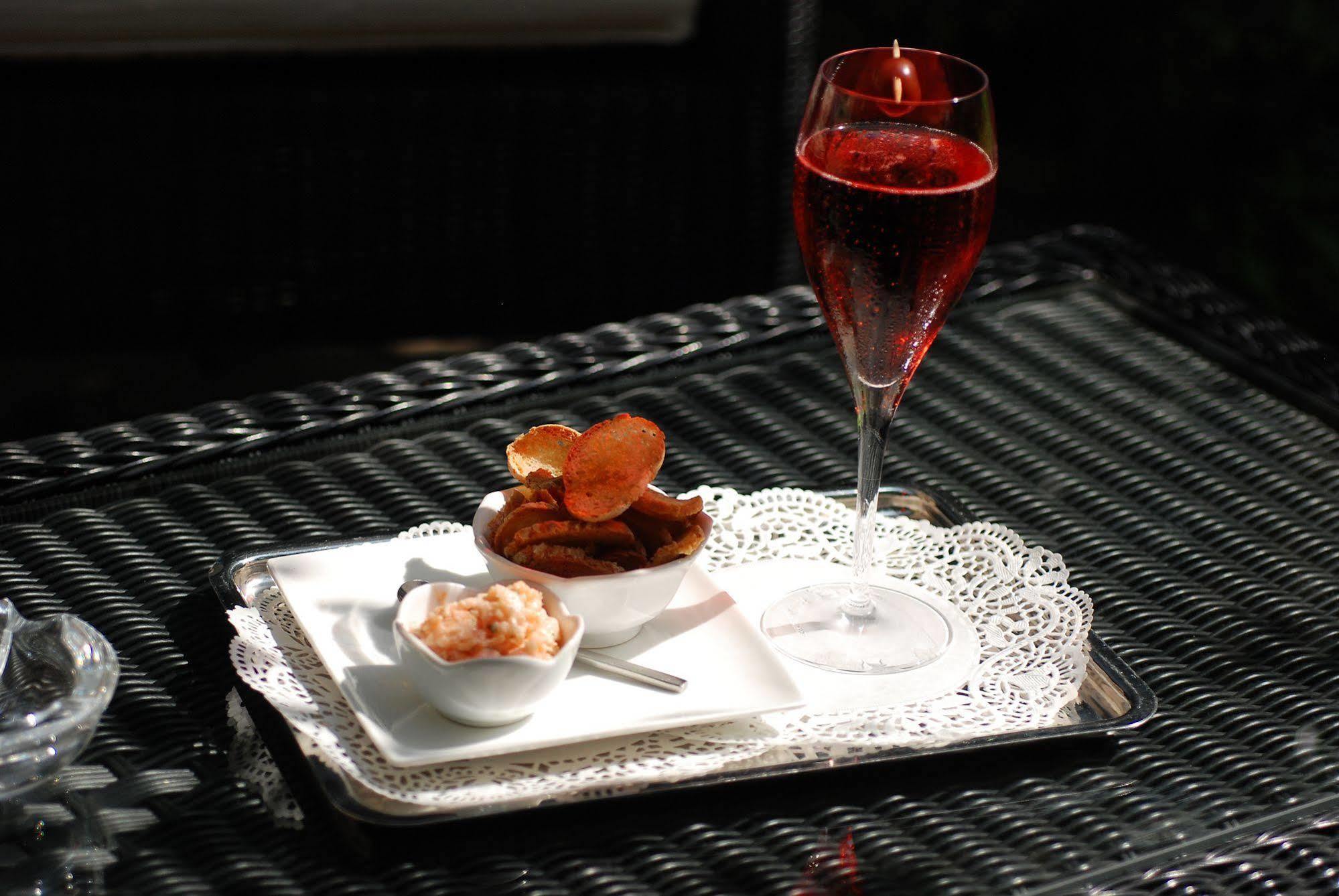 Demeures Et Chateaux L'abbaye Caladoise - Anciennement Ferme Du Poulet Hotel