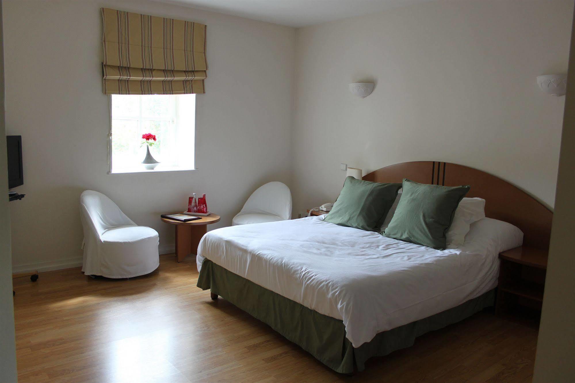 Hotel Demeures Et Chateaux L'abbaye Caladoise - Anciennement Ferme Du Poulet